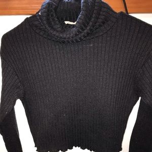 Black cropped turtle neck